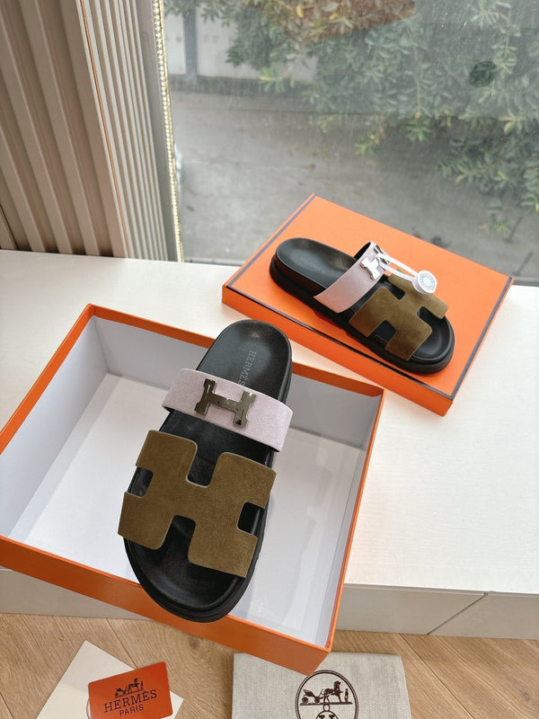 Sandalo HM 25 Cyprus in pelle scamosciata di vitello rosa tundra verde argento H