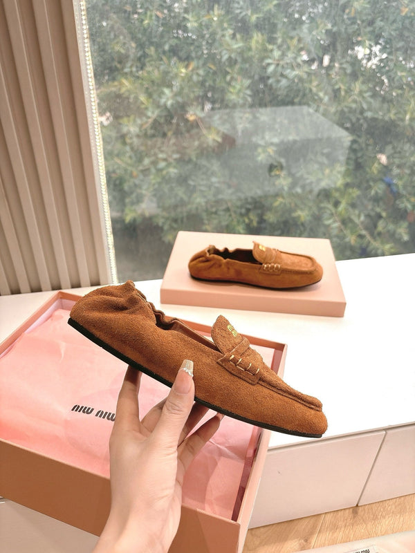 Miu G027 Gold Suede leather Loafer 223900
