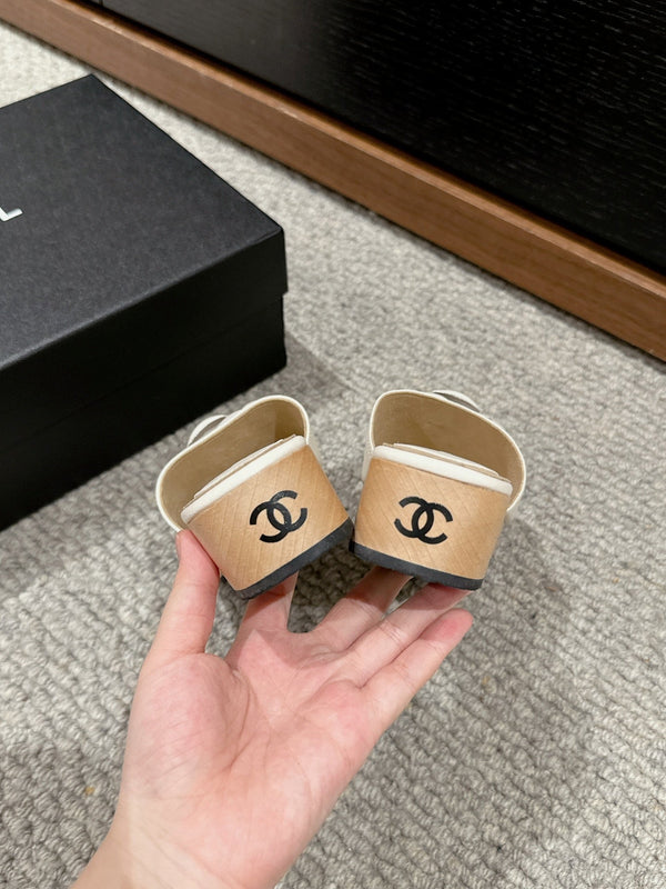 cc sandal flower white calfskin