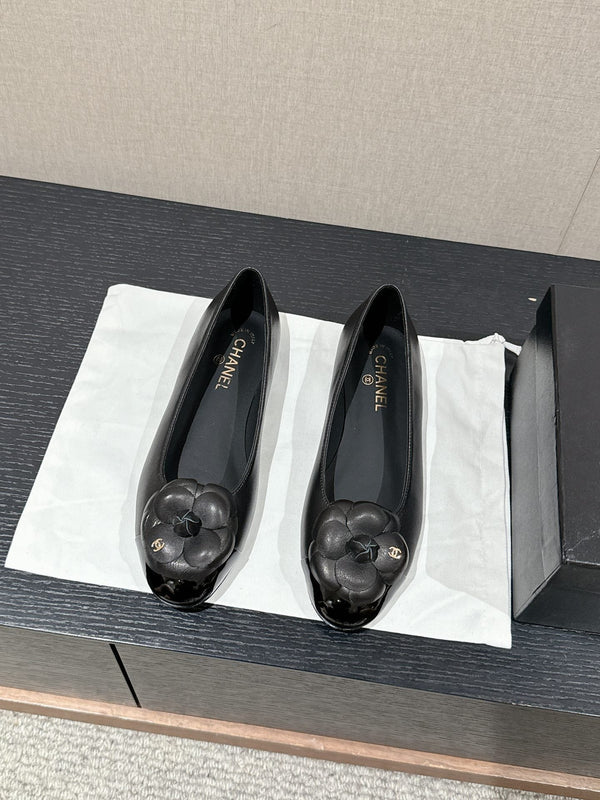ballet flat flower black calfskin patent calfskin