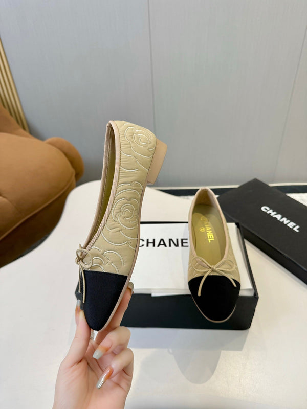 CC 25ss Métiers d’art Ballet Flats 10mm Black Beige Fabric Grosgrain 417040