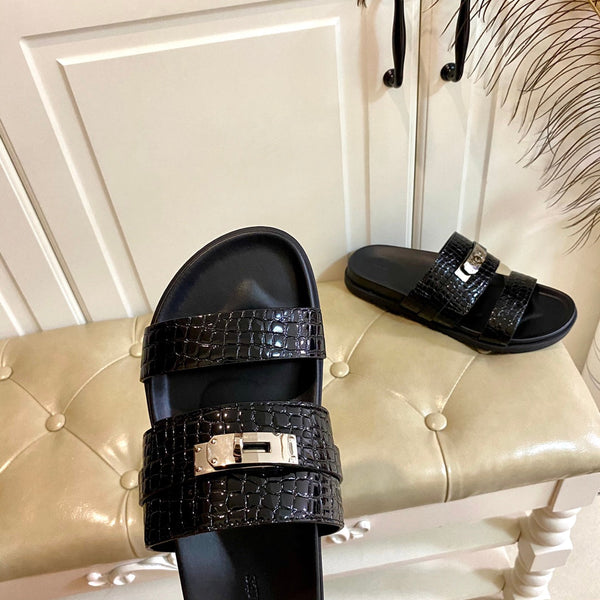 HM Jackson Sandal Black Embossed Pattern Cowhide 958028