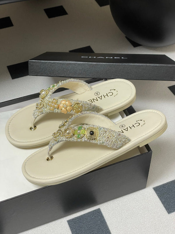 CC Spring-Summer 25P Thongs Cream Tweed anb Metal 247688