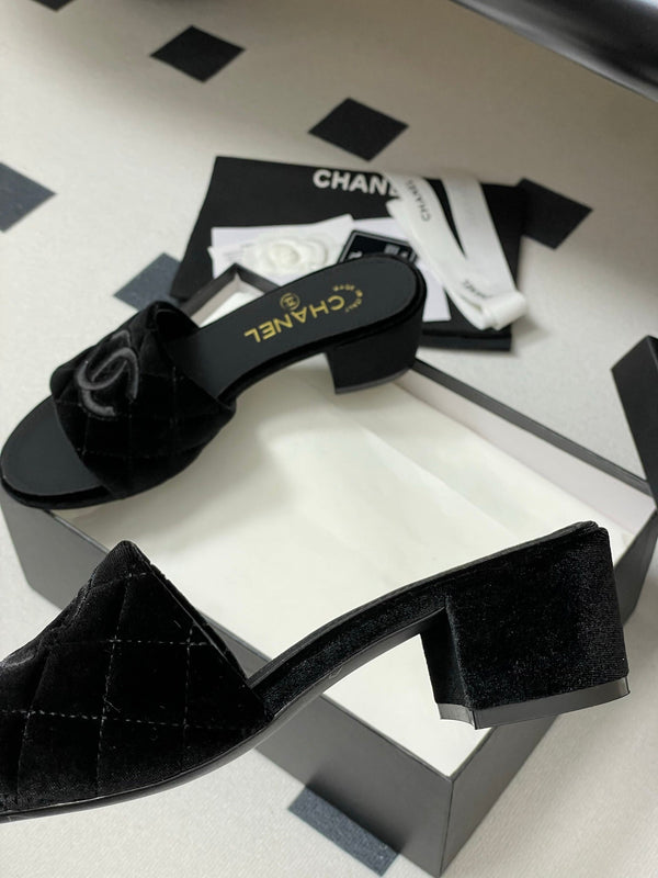 25S Embroidery Double C Mule 50mm Black Velvet 247575