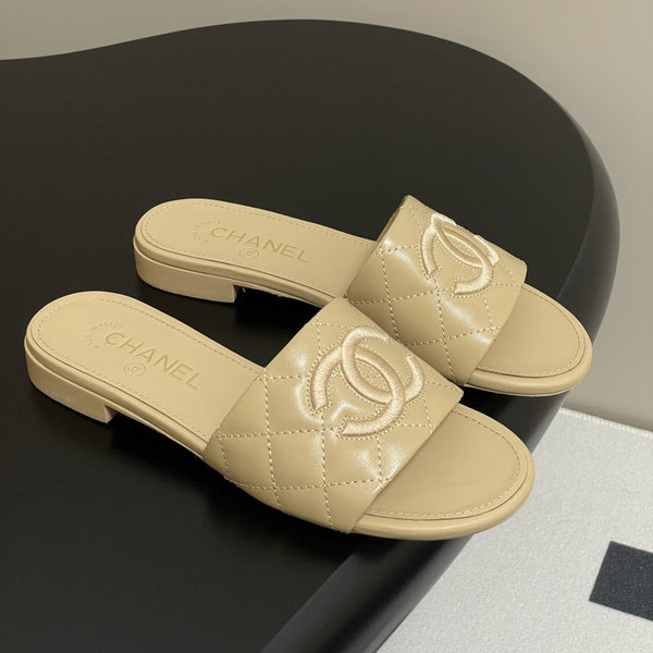 25S Embroidery Double C Mule 15mm Beige Lambskin 247581