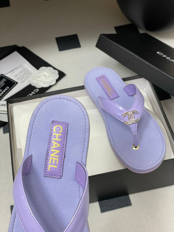 CC 25P Double C 1 Motif Thongs Sandal Purple Sheepskin 247700