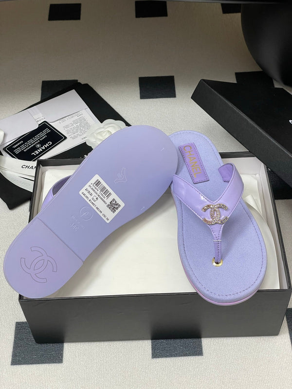 CC 25P Double C 1 Motif Thongs Sandal Purple Sheepskin 247700