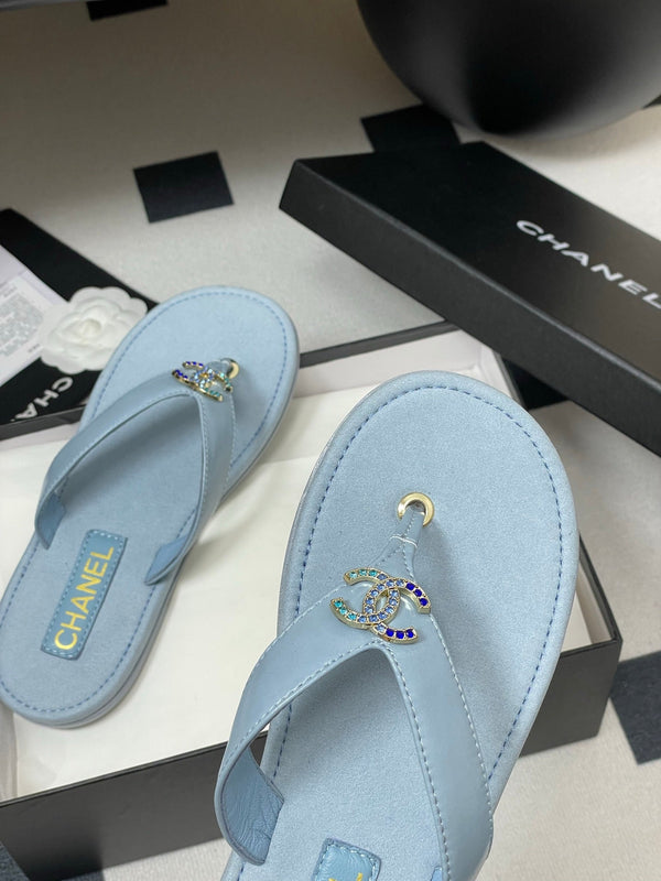 CC 25P Double C 1 Motif Thongs Sandal Baby Blue Sheepskin 247702