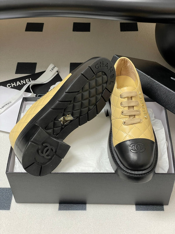 CC 25K Thick-Soled 45mm Loafer Beige Black Lambskin 247705