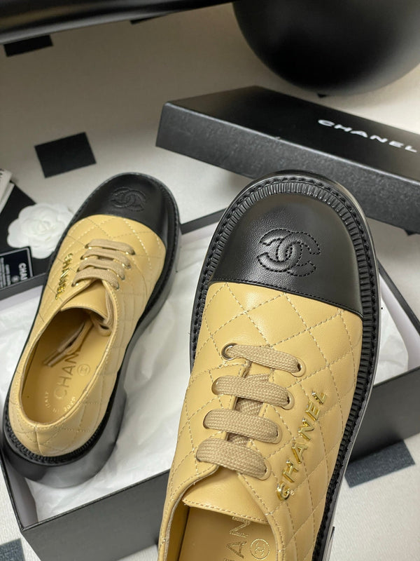 CC 25K Thick-Soled 45mm Loafer Beige Black Lambskin 247705