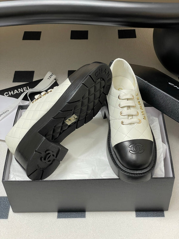 CC 25K Thick-Soled 45mm Loafer White Black Lambskin 247707