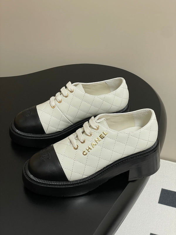 CC 25K Thick-Soled 45mm Loafer White Black Lambskin 247707