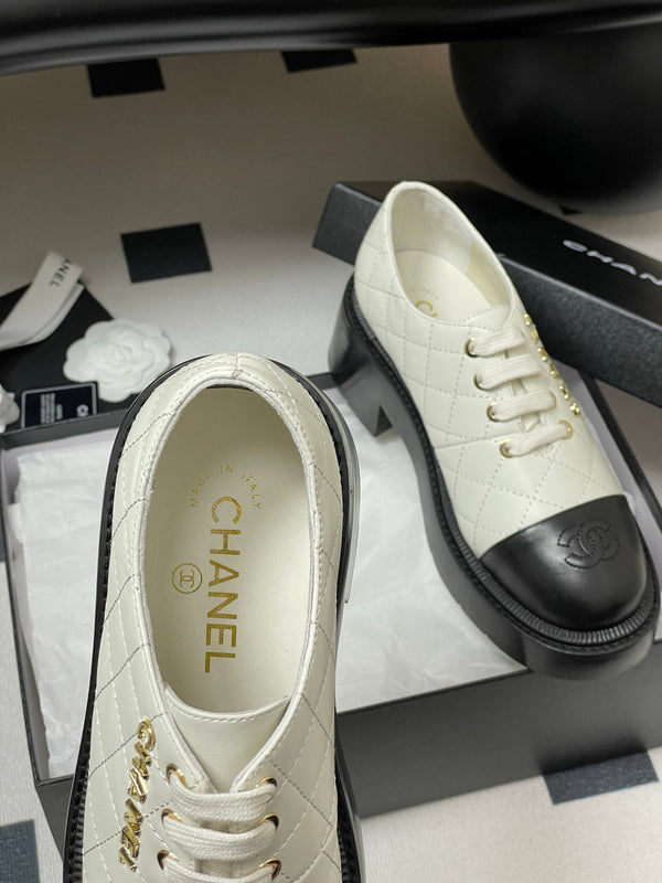 CC 25K Thick-Soled 45mm Loafer White Black Lambskin 247707