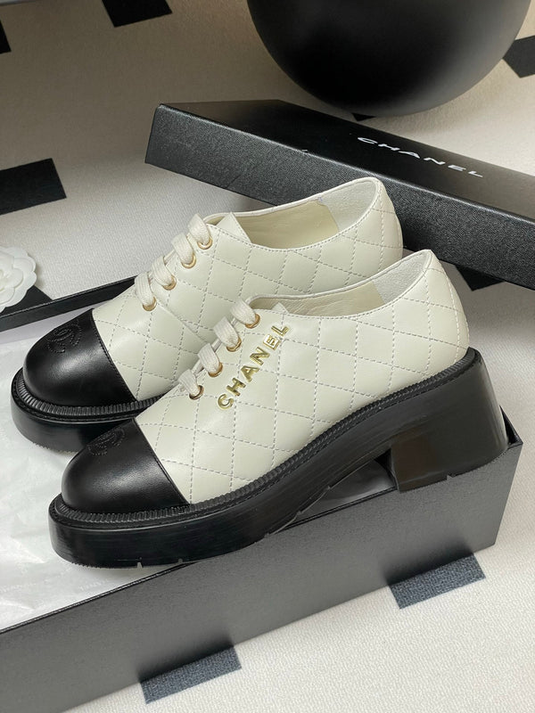 CC 25K Thick-Soled 45mm Loafer White Black Lambskin 247707