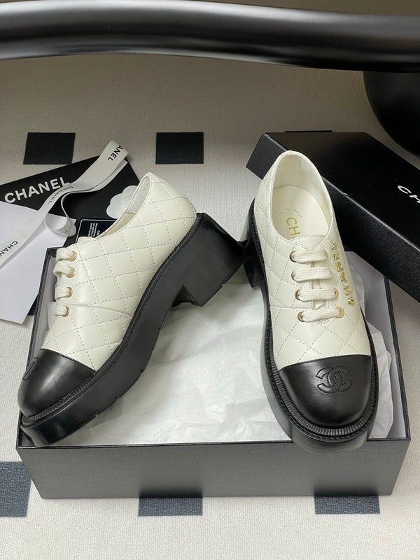 CC 25K Thick-Soled 45mm Loafer White Black Lambskin 247707