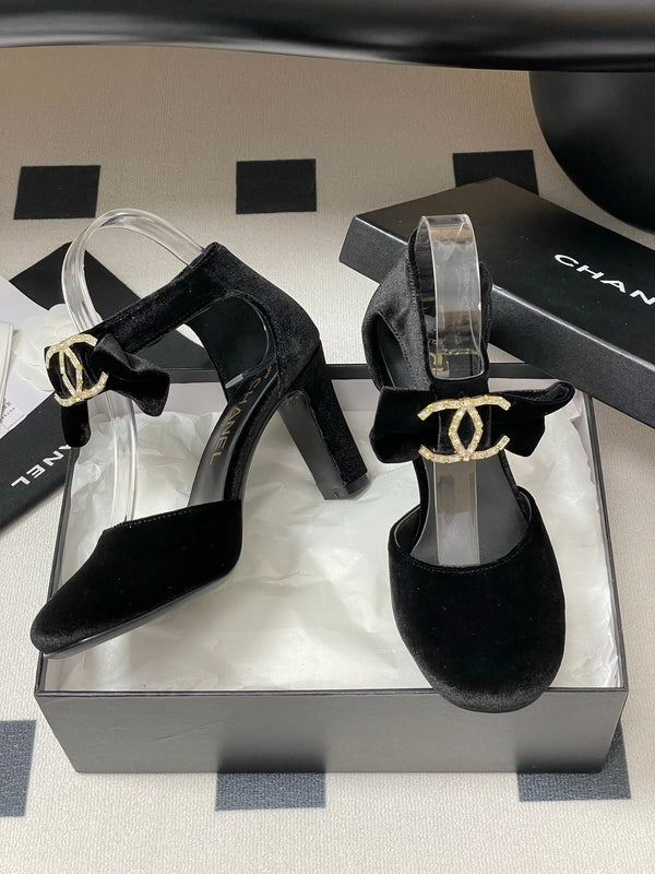 CC 25S Double C Rhinestone Buckle Bow High Heel Pump 85 Black Velvet 247570