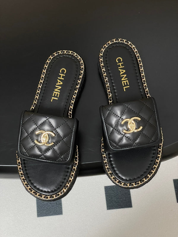 CC 25S Chain Ring Edge Buckle Bag Mule Sandal Black Sheepskin 247588