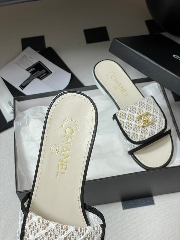 CC 25S Buckle Bag Mule White Mix Black Lace Fabric and Sheepskin 247590