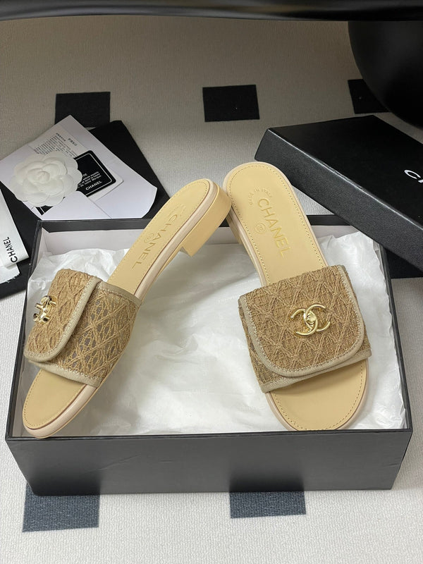 CC 25S Buckle Bag Mule Beige Lace Fabric and Sheepskin 247591