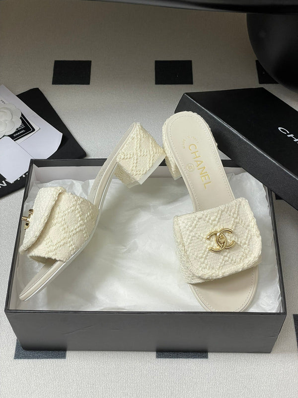 CC 25S Buckle Bag Mule Sandal 50mm White Fabric and Sheepskin 247601