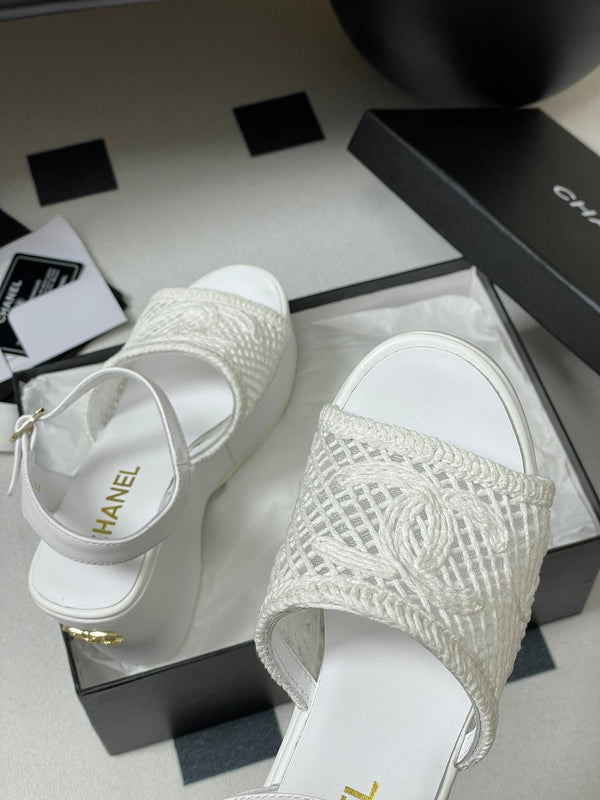 CC 25S Small Wedge Thick-Soled Sandal 10cm White Woven 247605