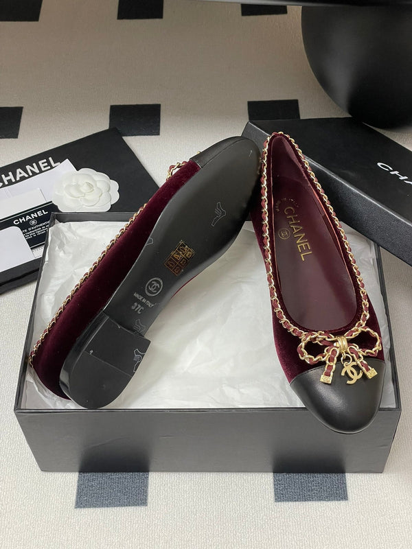 CC 25S 20mm Chain Bow Single Flat Burgundy Velvet Black Sheepskin 247653