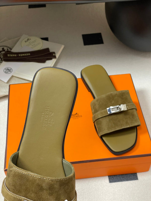 Sandali HM Giulia in pelle di vitello marrone muschio 314024