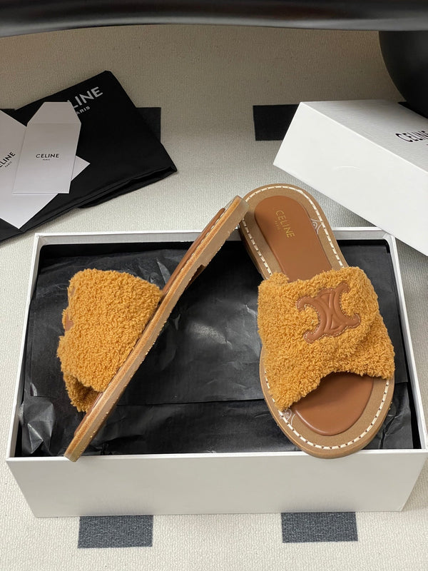 CL 25s Lympia Twisted Sandal Light Brown Sheepskin Plush Cloth 416655