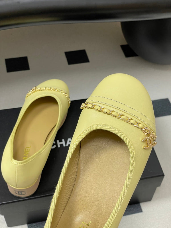 CC 25A Chain CC Thick-Soled Shoe 40mm Pastel Yellow Sheepskin 393952