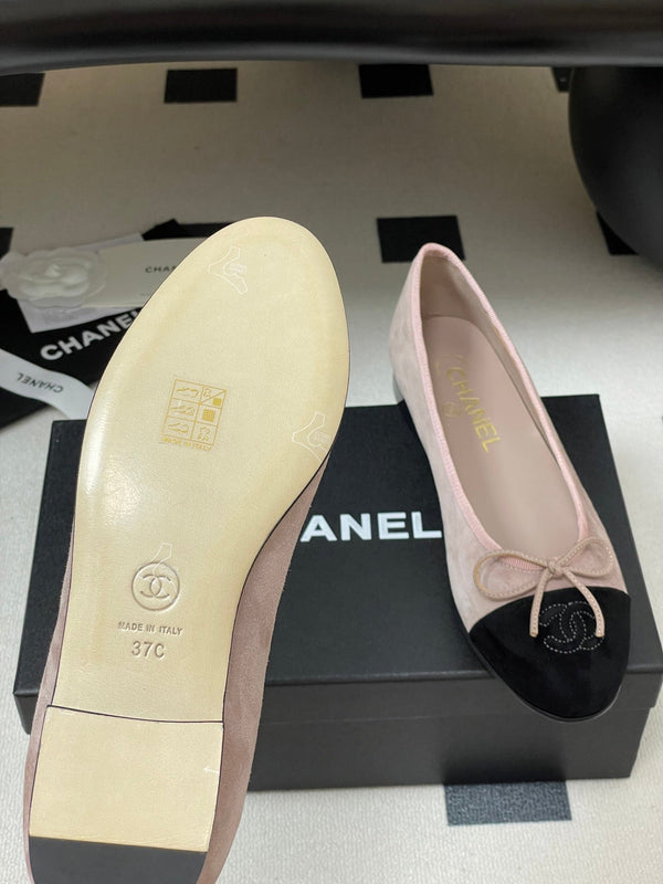 CC 25 Ballet Flat Blush Pink Suede 393998