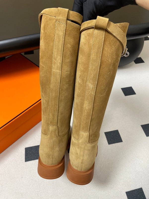 HM Jumping Boots Light Tan Kelly Buckle Suede 423266