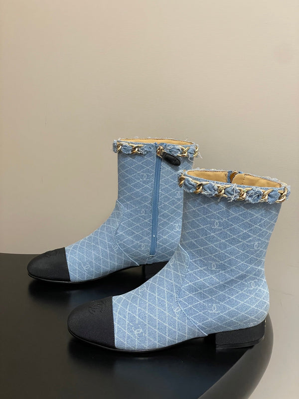CC 25B Chain Short Boot 25mm Black Light Blue Denim 423151