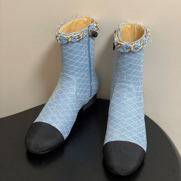 CC 25B Chain Short Boot 25mm Black Light Blue Denim 423151