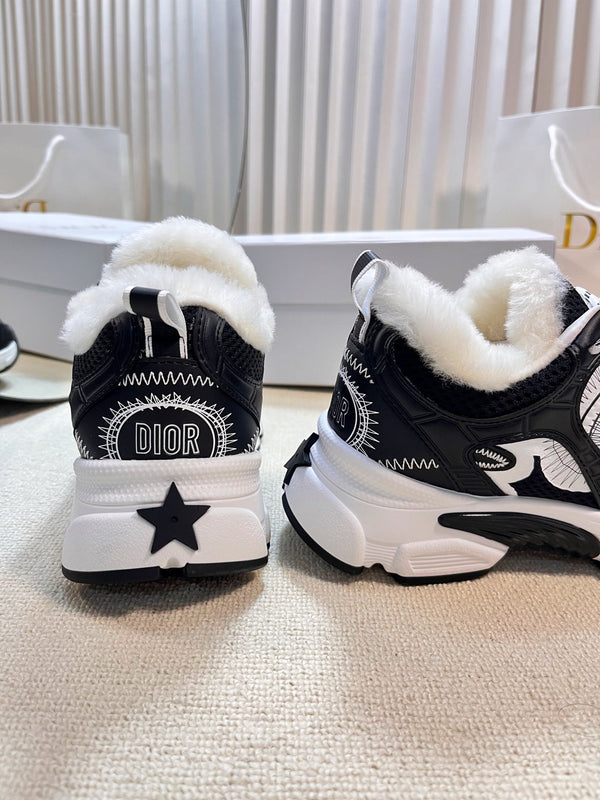 CD Chrono Sneaker In Black Mesh Fabric With Fleece Lining 992620