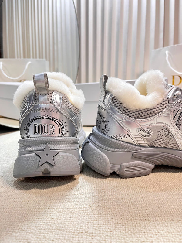 CD Chrono Sneaker In Silver Mesh Fabric With Fleece Lining 992619