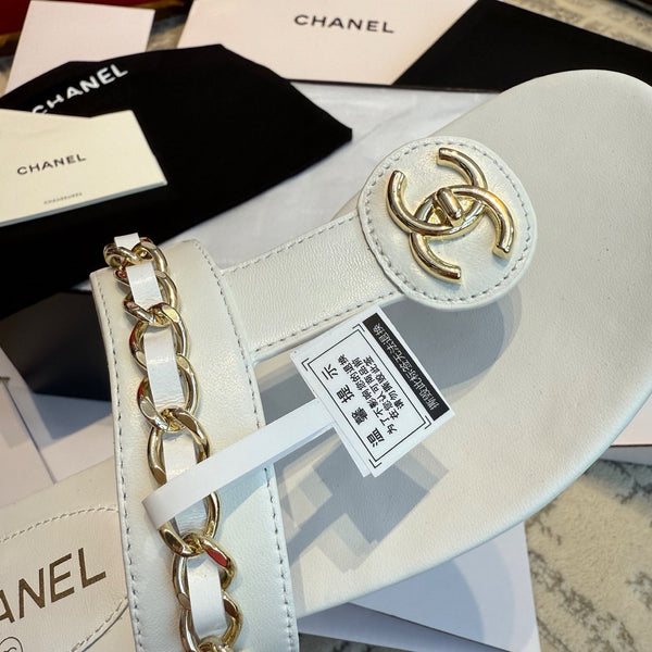 CC 25SS Thong Sandal 2cm Leather Chain White Lambskin 319699