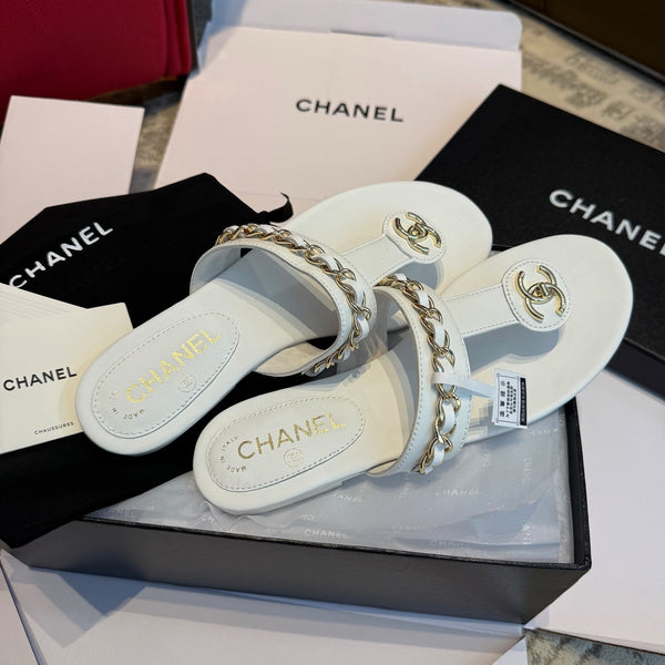 CC 25SS Thong Sandal 2cm Leather Chain White Lambskin 319699