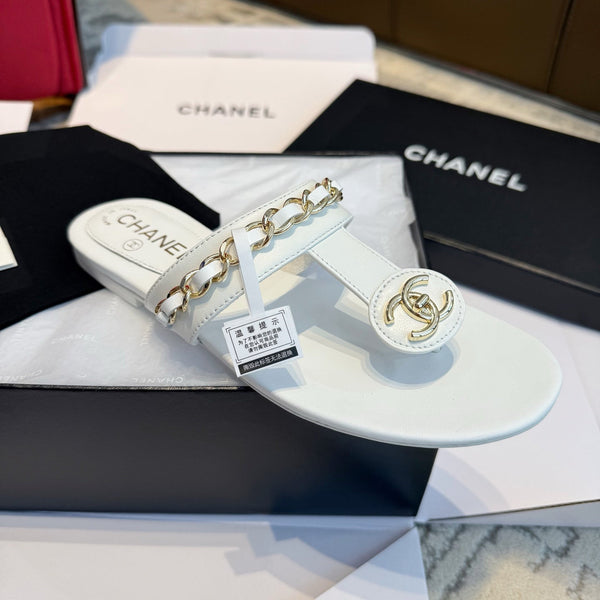 CC 25SS Thong Sandal 2cm Leather Chain White Lambskin 319699