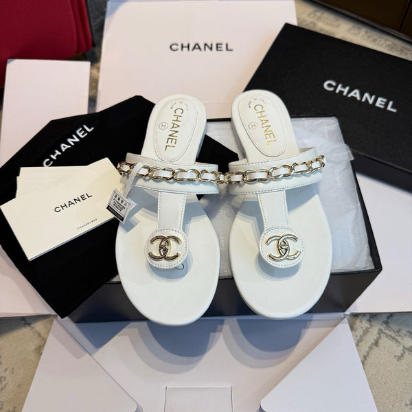 CC 25SS Thong Sandal 2cm Leather Chain White Lambskin 319699
