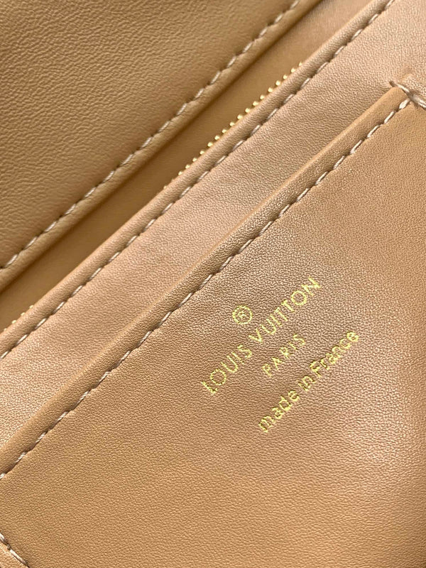 LV GO-14 MM 23cm Light Brown Lambskin GHW