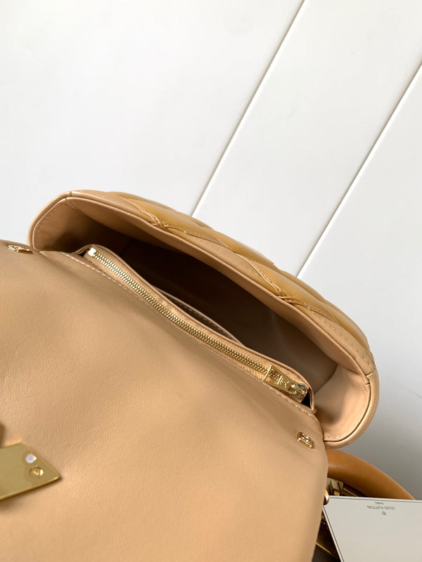 LV GO-14 MM 23cm Light Brown Lambskin GHW