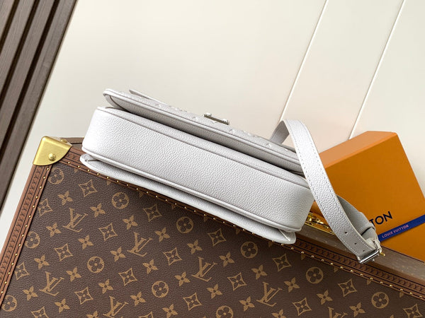 LV Pochette Métis 25cm Brume Gray Cowhide
