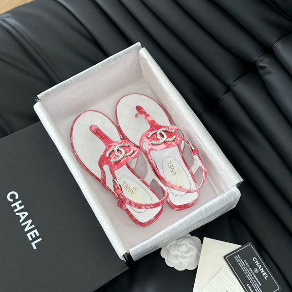 Double C Classic One-Strap Sandals White Pink Lambskin