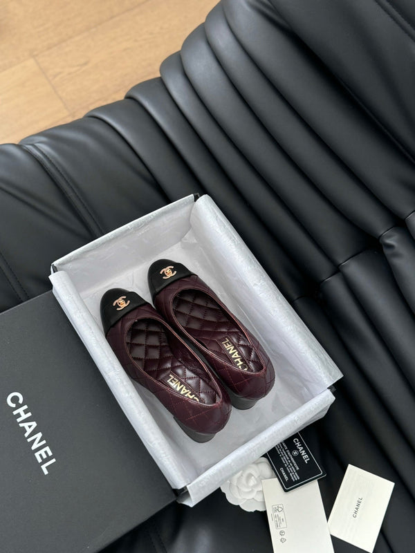 ballerina classica cc con tacco in pelle di vitello trapuntata bordeaux