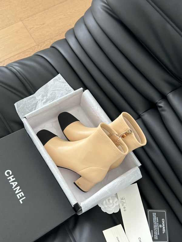 CC Ankle Boot Beige Calfskin Black Grosgrain