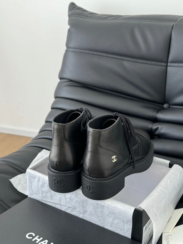 CC Ankle Boots Black Calfskin 937062