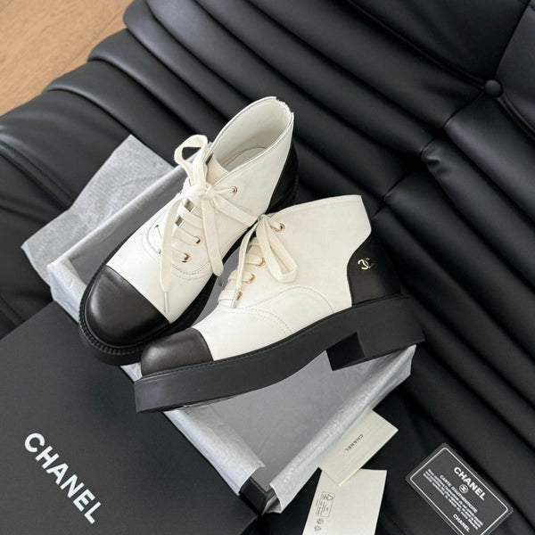 CC Ankle Boots White Mix Black Calfskin  937066