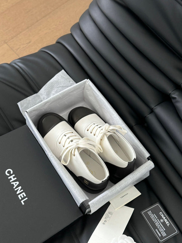 CC Ankle Boots White Mix Black Calfskin  937066