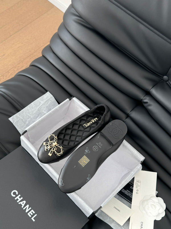 CC Ballet Flats In Black Lambskin 143528