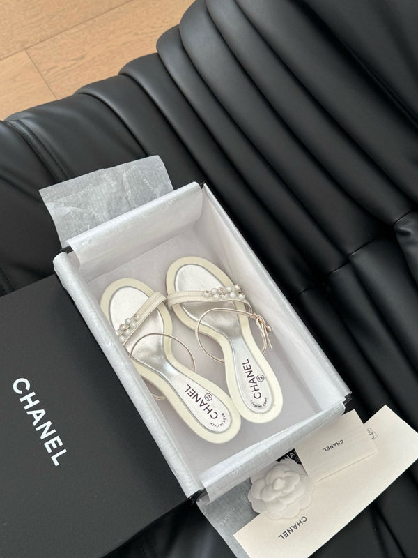 SANDALO PERLA IN PELLE DI AGNELLO BIANCA 35 MM